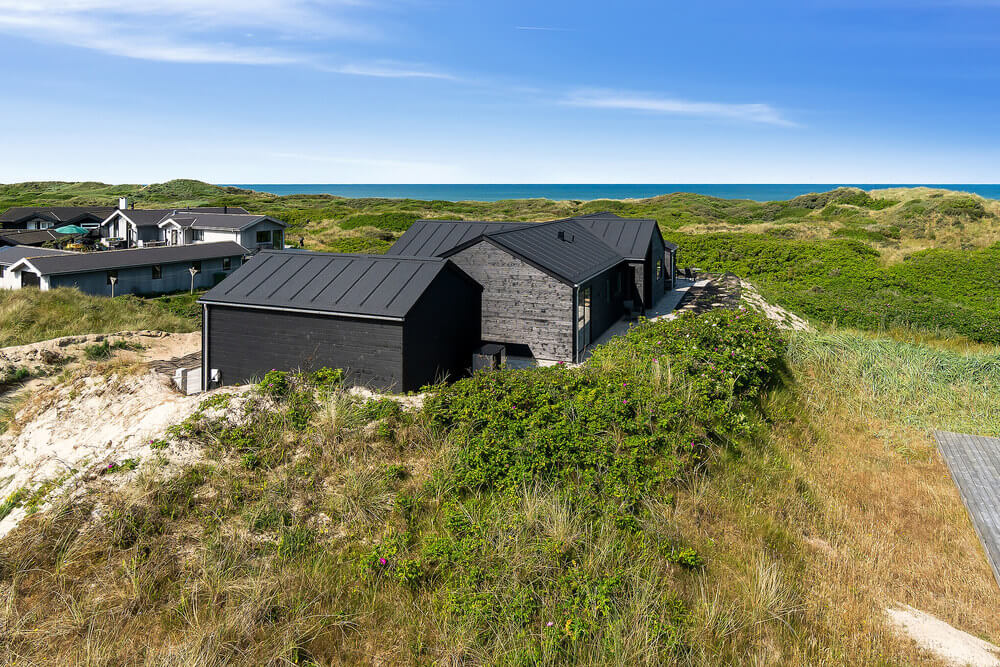 Njut av bubbelpoolen i lyxstuga nr 514 i Nordjylland.