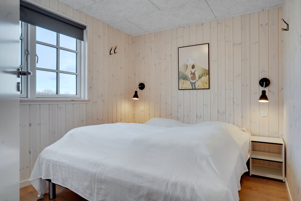 Ett av de 7 utmärkta sovrummen i lyxstuga nr 520 i Sydjylland.