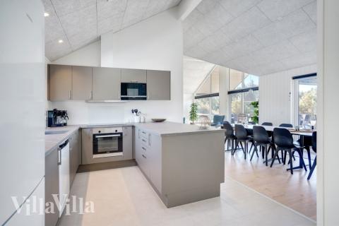 Köket i lyxstuga nr 533 är generöst inrett.