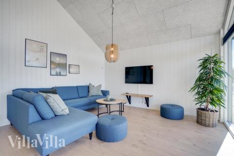 När ni besöker lyxhus nr 533 kan ni mysa tillsammans i sofforna.