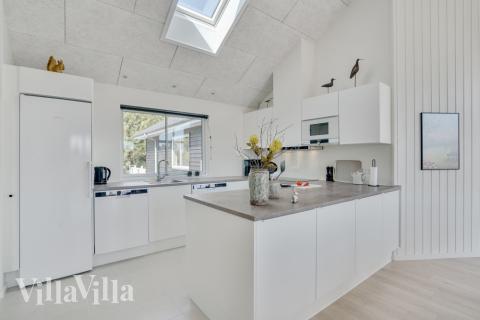 Köket i lyxstuga nr 525 är generöst inrett.