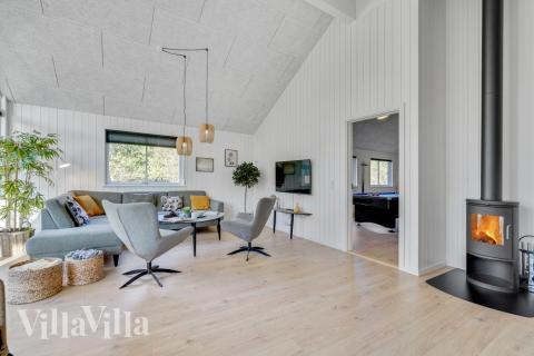 Soffhörnan i lyxstuga 536 i Vestjylland.