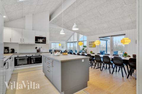 Köket i lyxstuga nr 537 är generöst inrett.