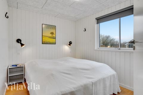 Ett av de 7 utmärkta sovrummen i lyxstuga nr 537 i Sydjylland.