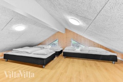 Några av de 14 sovplatserna finns på loftet i lyxstuga nr 539