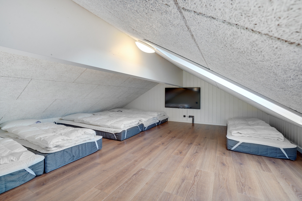 Det stora loftet i lyxstuga nr 546 för 30 personer
