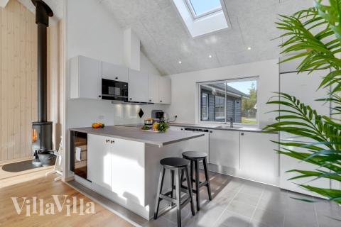 Köket i lyxstuga nr 568 är utrustat så att ni kan laga mat till 16 personer.