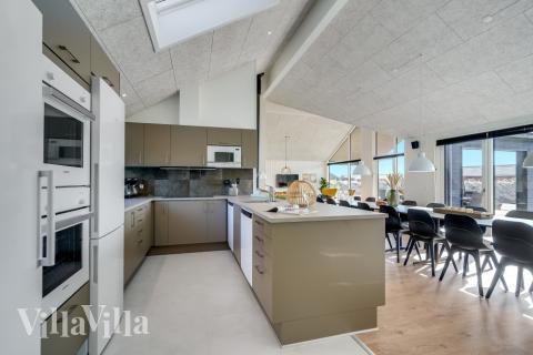 Köket i lyxstuga nr 558 är generöst inrett.