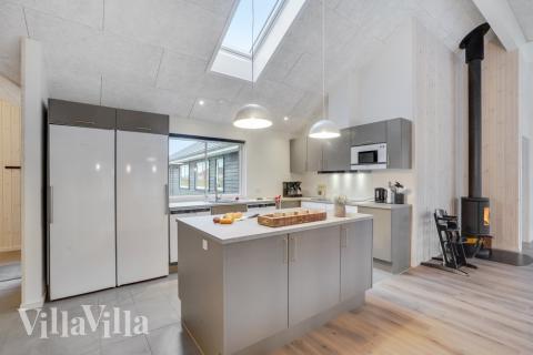 Köket i lyxstuga nr 545 är generöst inrett.