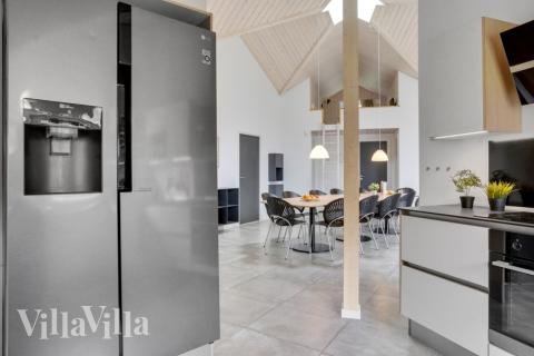 Köket i lyxstuga nr 570 är generöst inrett.