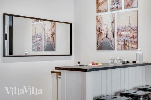 Sommarstuga 551 är utrustad med egen bar