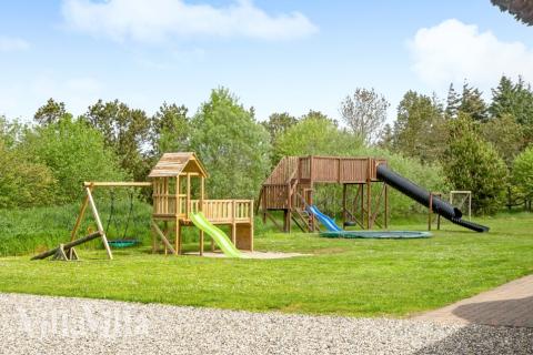 Stort utbud av utomhusaktiviteter vid lyxhus nr 573 i  Vestjylland.