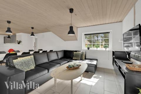 Soffhörnan i lyxstuga 574 i Vestjylland.