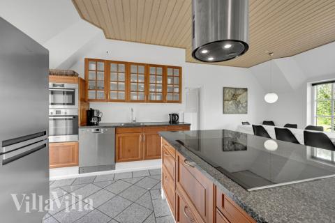 Köket i lyxstuga nr 575 är generöst inrett.