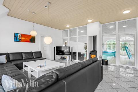 Soffhörnan i lyxstuga 576 i Vestjylland.