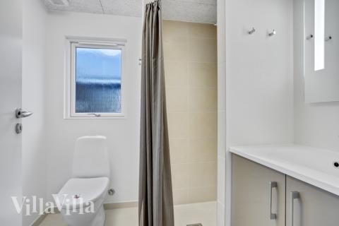 Ett av badrummen i lyxstuga nr 553