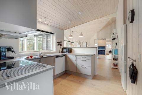 Köket i lyxstuga nr 578 är utrustat så att ni kan laga mat till 12 personer.