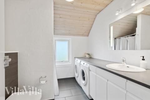 Ett av badrummen i lyxstuga nr 557