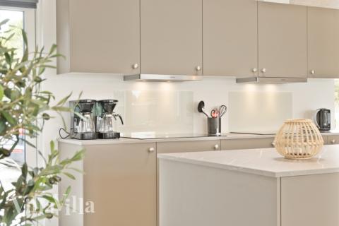 Köket i lyxstuga nr 579 är generöst inrett.