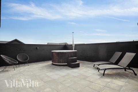 Den behagliga spastugan nr 579 med plats för 26 personer ligger i Vestjylland