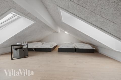 Det stora loftet i lyxstuga nr 596 för 20 personer