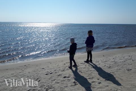 Den vackra stranden i närheten av lyxhus 598 vid Sydjylland.