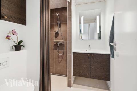 Ett av badrummen i lyxstuga nr 598