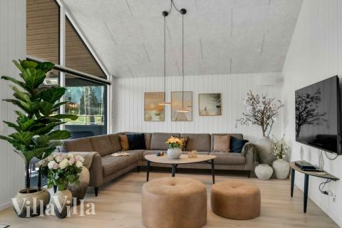 Soffhörnan i lyxstuga 582 i Nordsjälland.