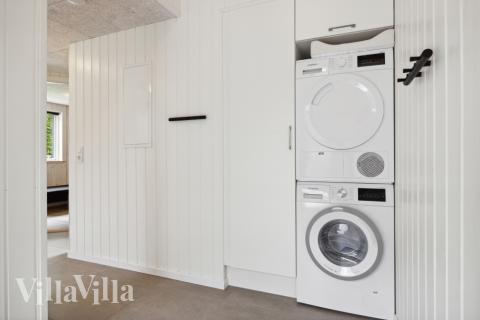 Den rymliga entrén i lyxstuga nr 755 i Tyskland