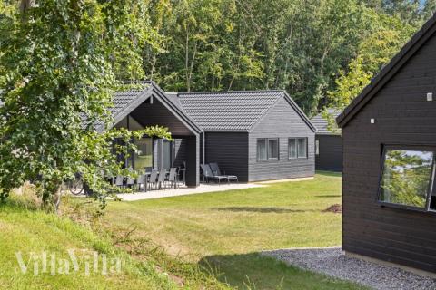 Den tjusiga sommarstugan nr 756 med gott om plats för upp till 16 personer