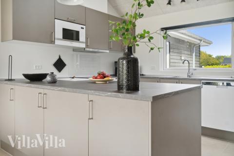 Köket i lyxstuga nr 588 är generöst inrett.