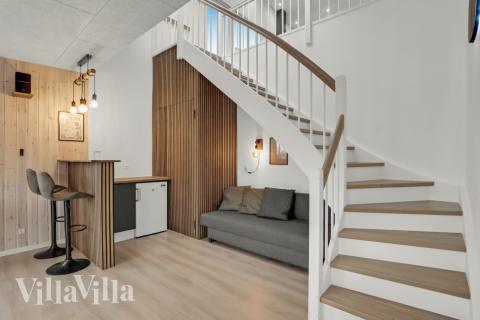 Aktivitetsrum i lyxstuga nr 603 med 4 sovrum och plats för 12 personer.