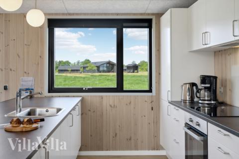 Köket i lyxstuga nr 604 är utrustat så att ni kan laga mat till 16 personer.