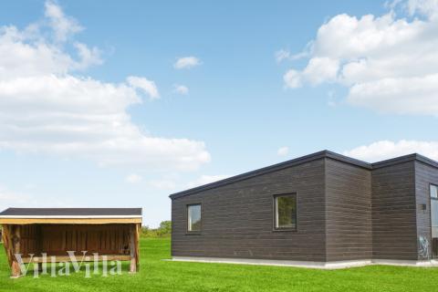 Förutom de många timmar som du kan tillbringa i stugans poolavdelning erbjuder lyxstuga 604 även många utomhusaktiviteter