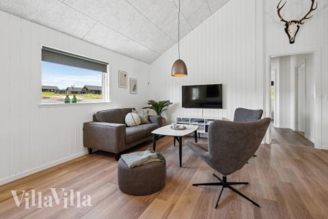 Tävla i sommarhusets aktivitetsrum när ni besöker lyxhus nr 612 i Sydjylland.
