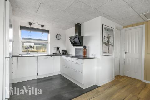 Köket i lyxstuga nr 613 är utrustat så att ni kan laga mat till 8 personer.