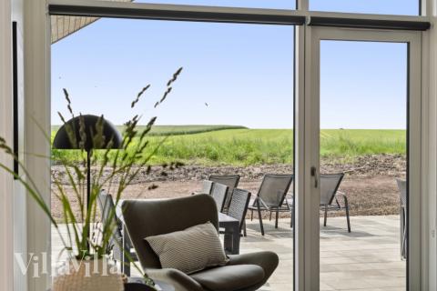 När ni besöker lyxhus nr 614 kan ni mysa tillsammans i sofforna.