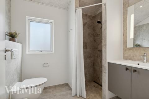 Ett av badrummen i lyxstuga nr 619