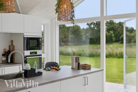 Köket i lyxstuga nr 620 är utrustat så att ni kan laga mat till 12 personer.