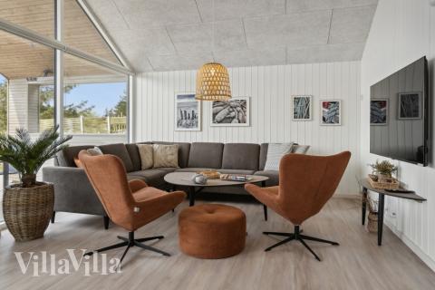 Soffhörnan i lyxstuga 624 i Sydjylland.