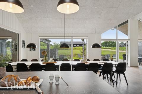 Köket i lyxstuga nr 631 är generöst inrett.