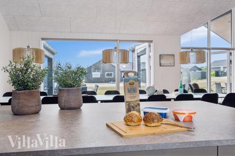 Köket i lyxstuga nr 632 är utrustat så att ni kan laga mat till 18 personer.