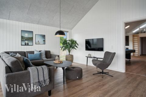 Soffhörnan i lyxstuga 632 i Sydjylland.