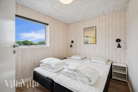 Ett av de 7 utmärkta sovrummen i lyxstuga nr 632 i Sydjylland.