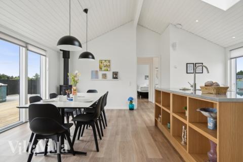 Köket i lyxstuga nr 636 är utrustat så att ni kan laga mat till 8 personer.