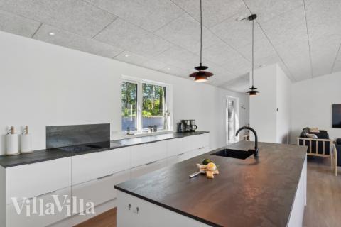 Köket i lyxstuga nr 641 är generöst inrett.