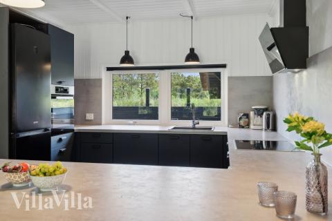 Köket i lyxstuga nr 643 är generöst inrett.