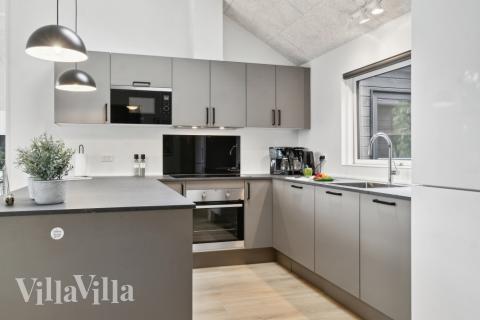 Köket i lyxstuga nr 644 är utrustat så att ni kan laga mat till 14 personer.