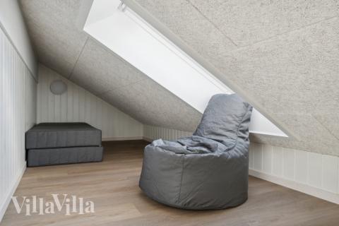 Några av de 18 sovplatserna finns på loftet i lyxstuga nr 646