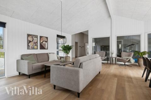 Soffhörnan i lyxstuga 822 i Østjylland.